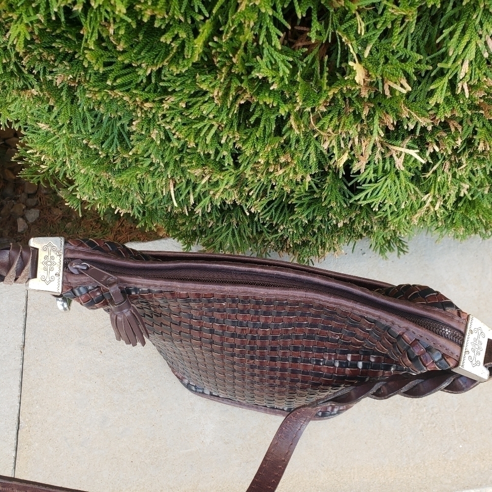 Brighton Heart Woven Leather Bucket Handbag - Picture 5 of 9